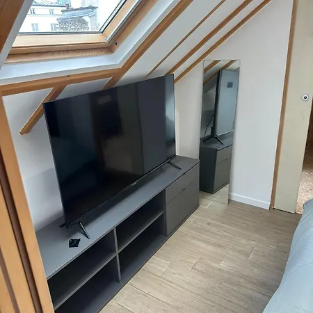 Apart 1 Opera - Modern Studio Fully Furnished-3